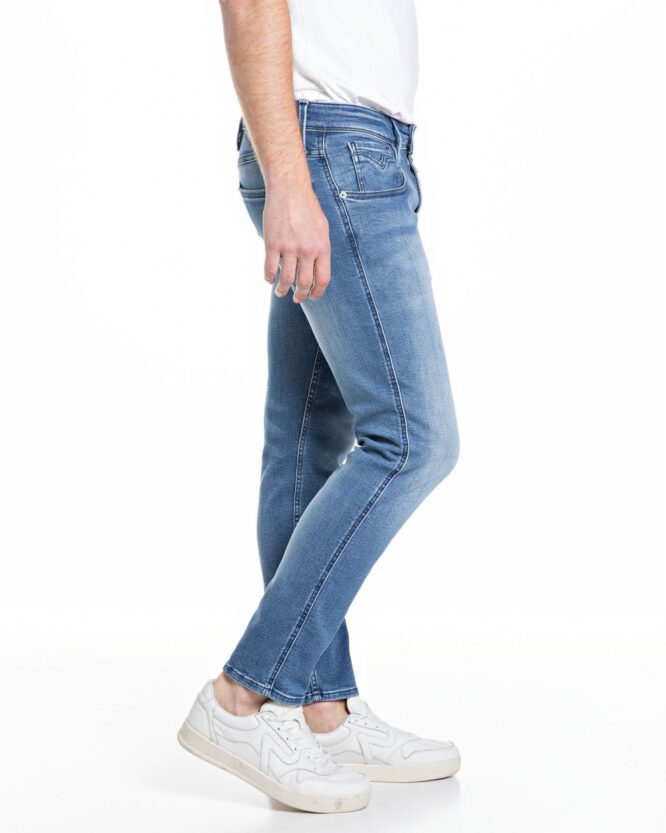 M914 000 261 C39 009 S