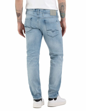 M914Y 000 261 C42 010 B